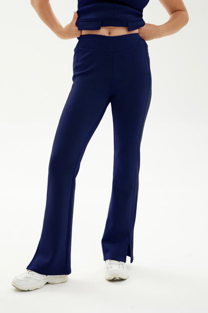 SIGNATURE TROUSER - NAVY